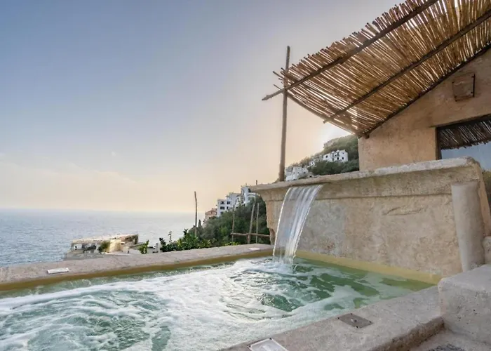 - Margherita أمالفي