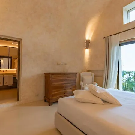 - Margherita Willa Amalfi
